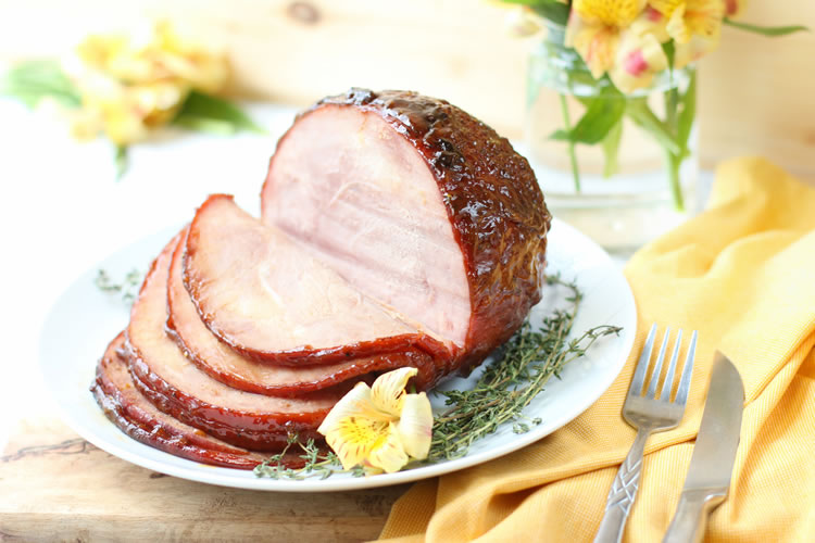 Easy Easter Ham Recipe with Peach and White Wine Glaze